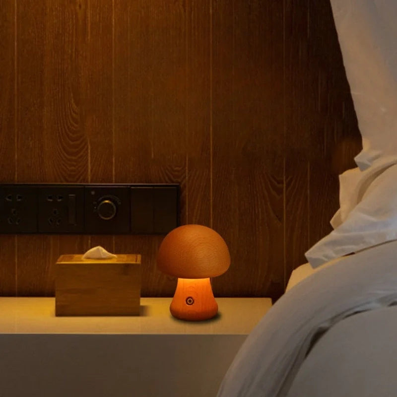 Lumishroom™ Tischlampe aus Holz