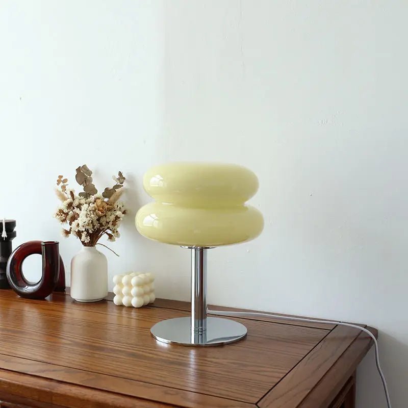 Italienische Tischlampe im Bauhaus-Stil