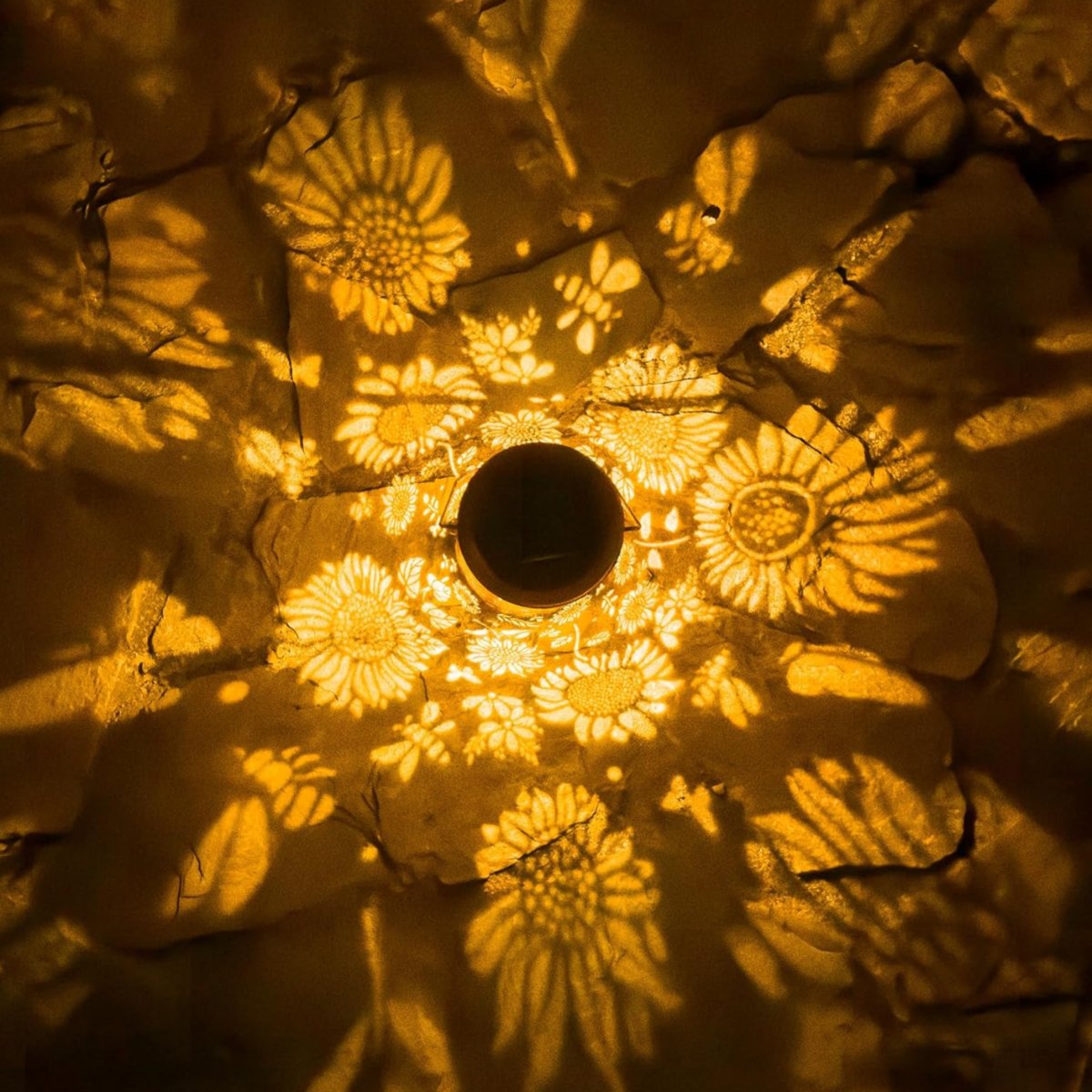 Laterne mit Solarmuster