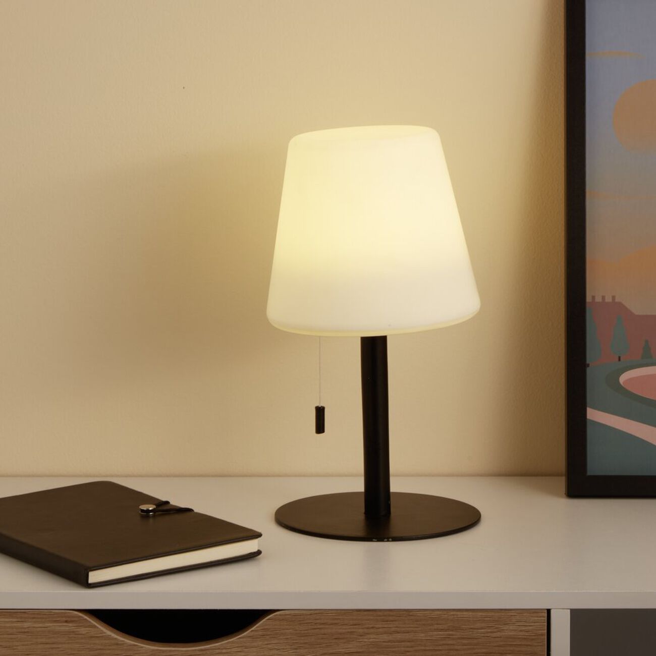 Minimalistische moderne Tischlampe