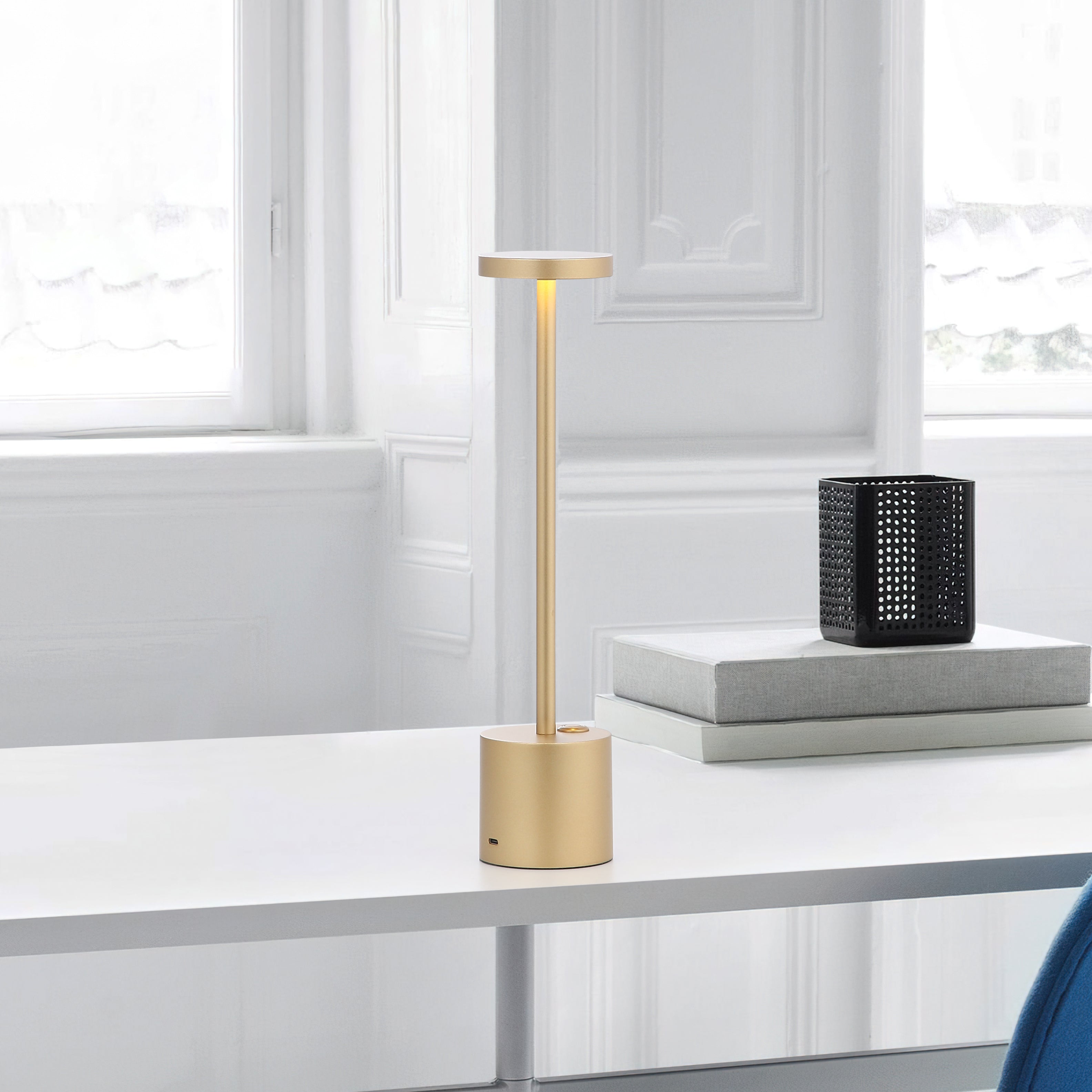 Bologna LED Wireless Table Lamp Brass