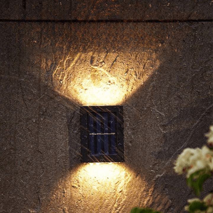 Lampes murales solaires LED sans fil Deluxe – Créez l’atmosphère parfaite dans votre jardin !