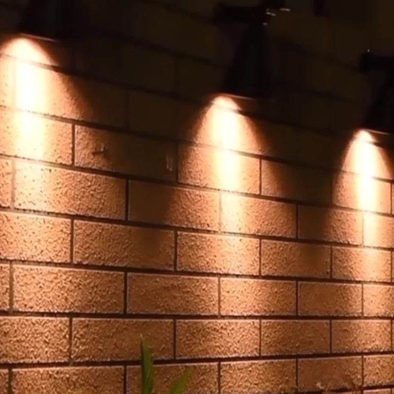 Solarbetriebener Gartenstrahler