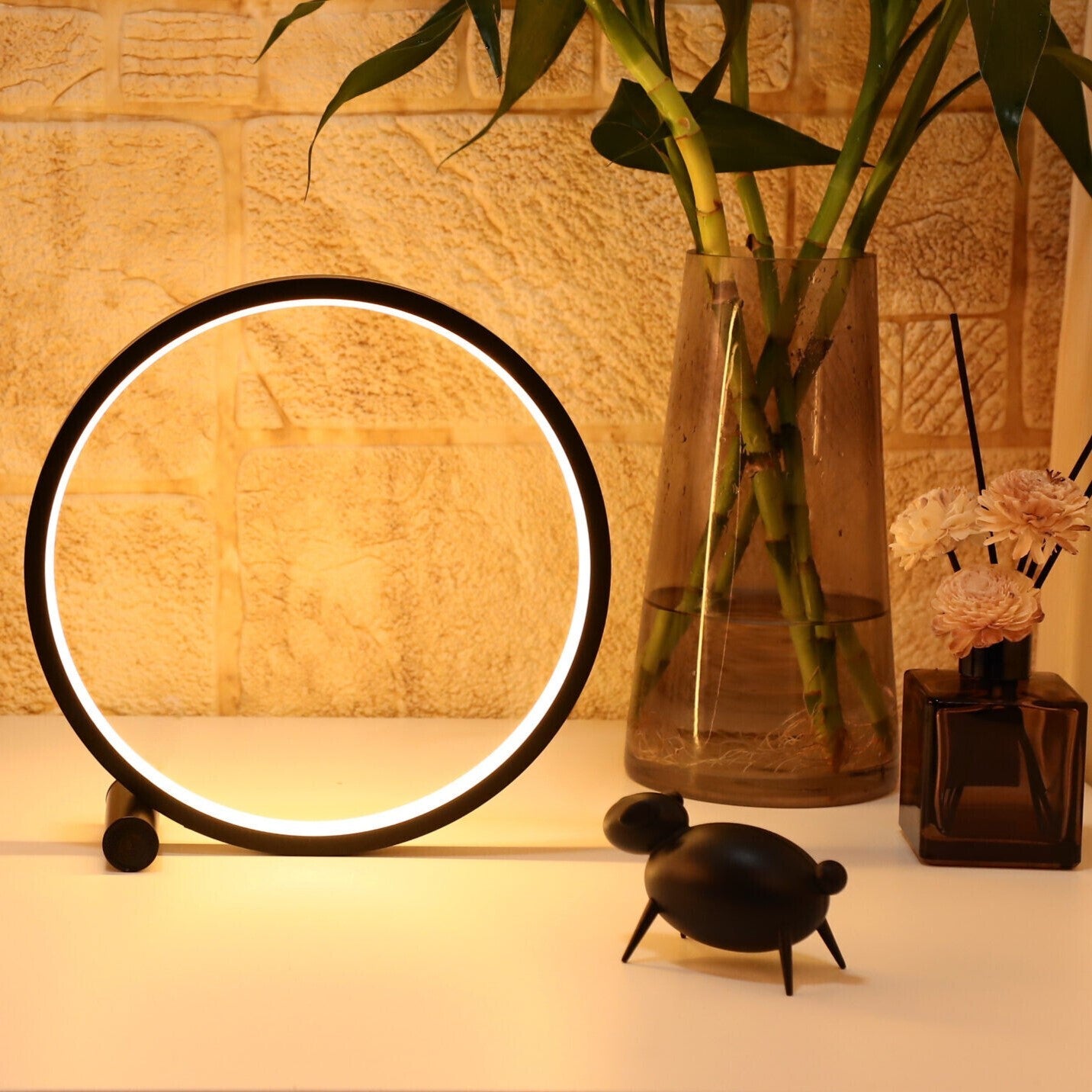 Halo Nachttischlampe