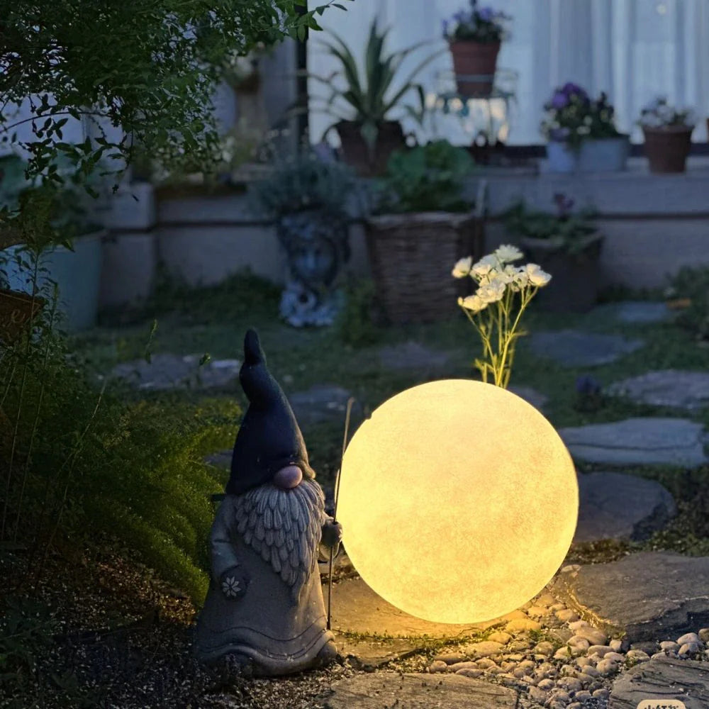 Selene™ Mondgartenlicht