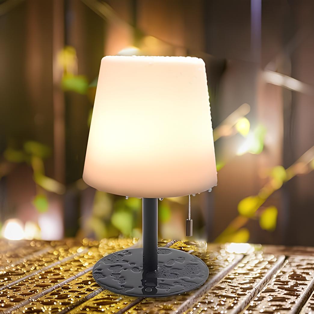 Minimalistische moderne Tischlampe