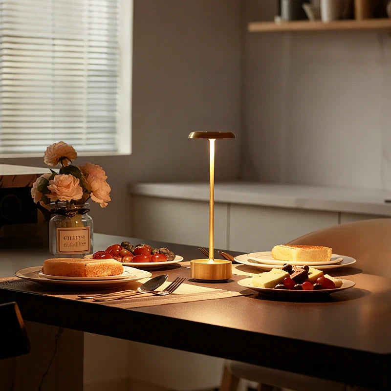 Luxora™ Tischlampe
