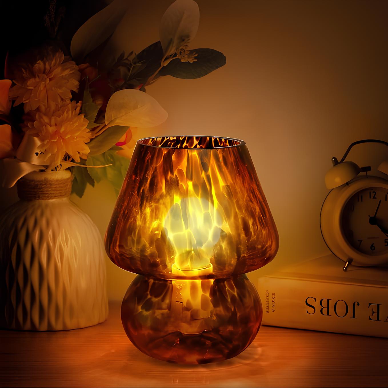 Verra™ Lampe aus mundgeblasenem Glas