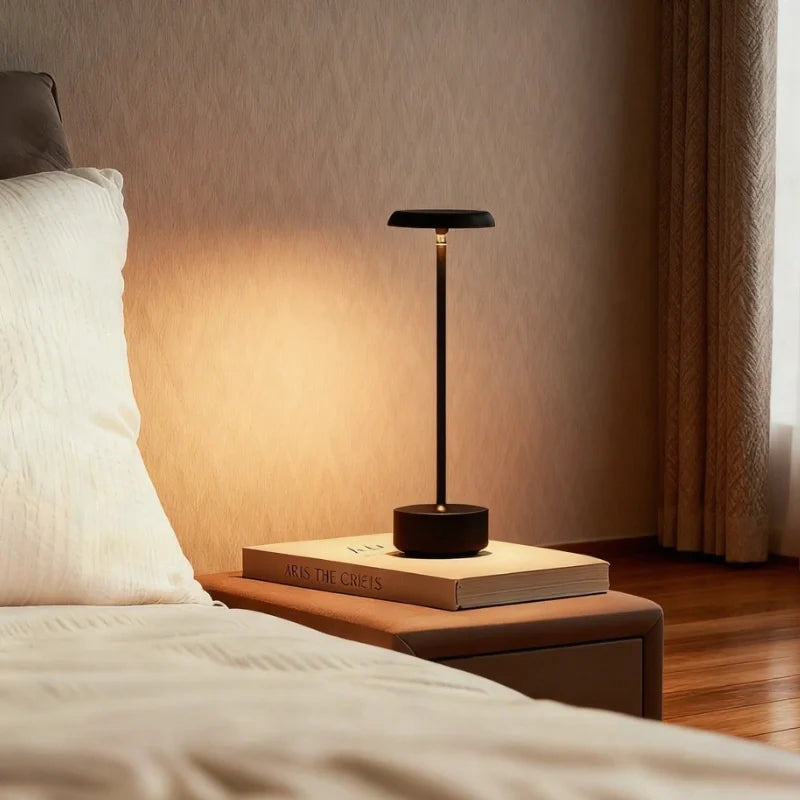 Luxora™ Tischlampe
