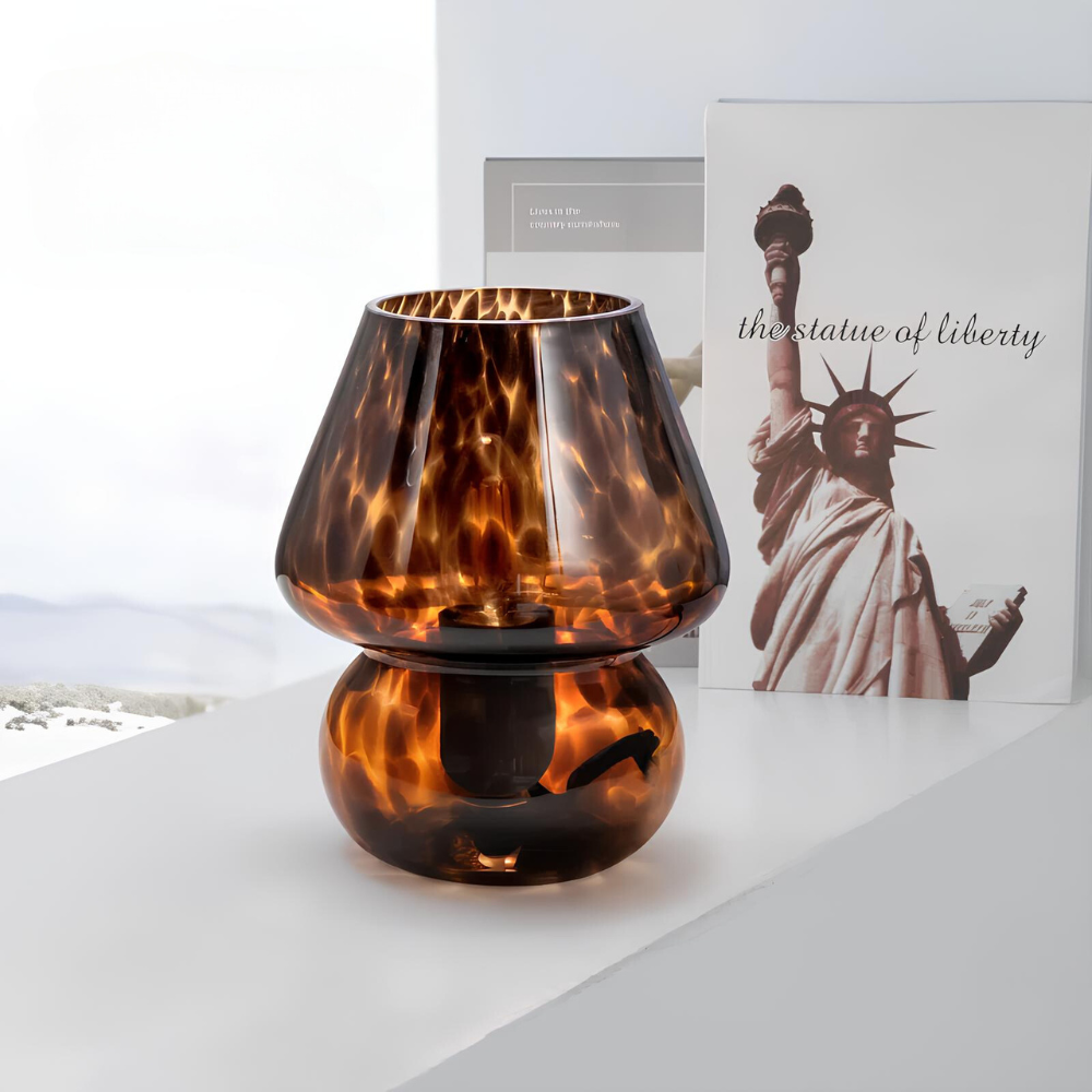 Verra™ Lampe aus mundgeblasenem Glas