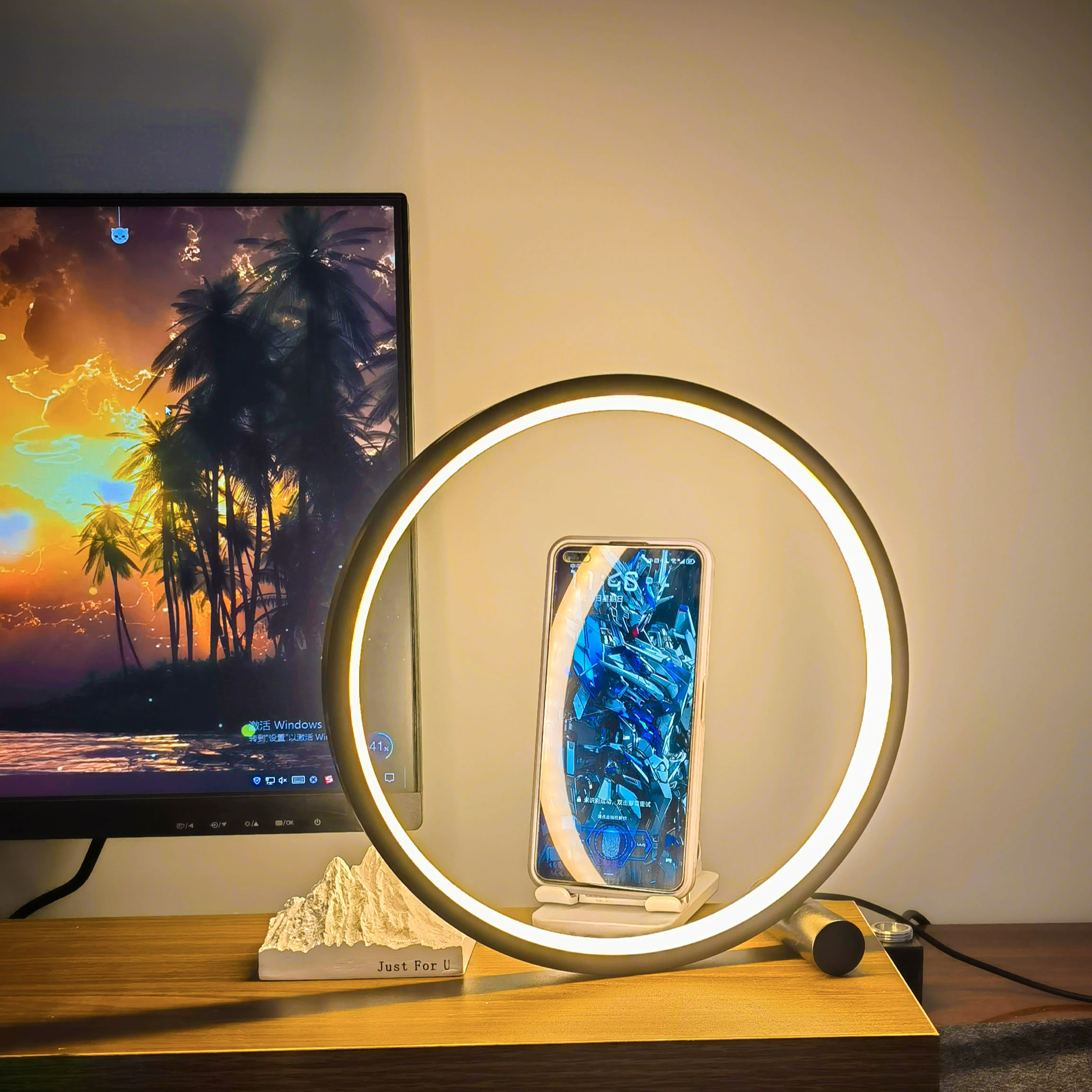 Halo Nachttischlampe