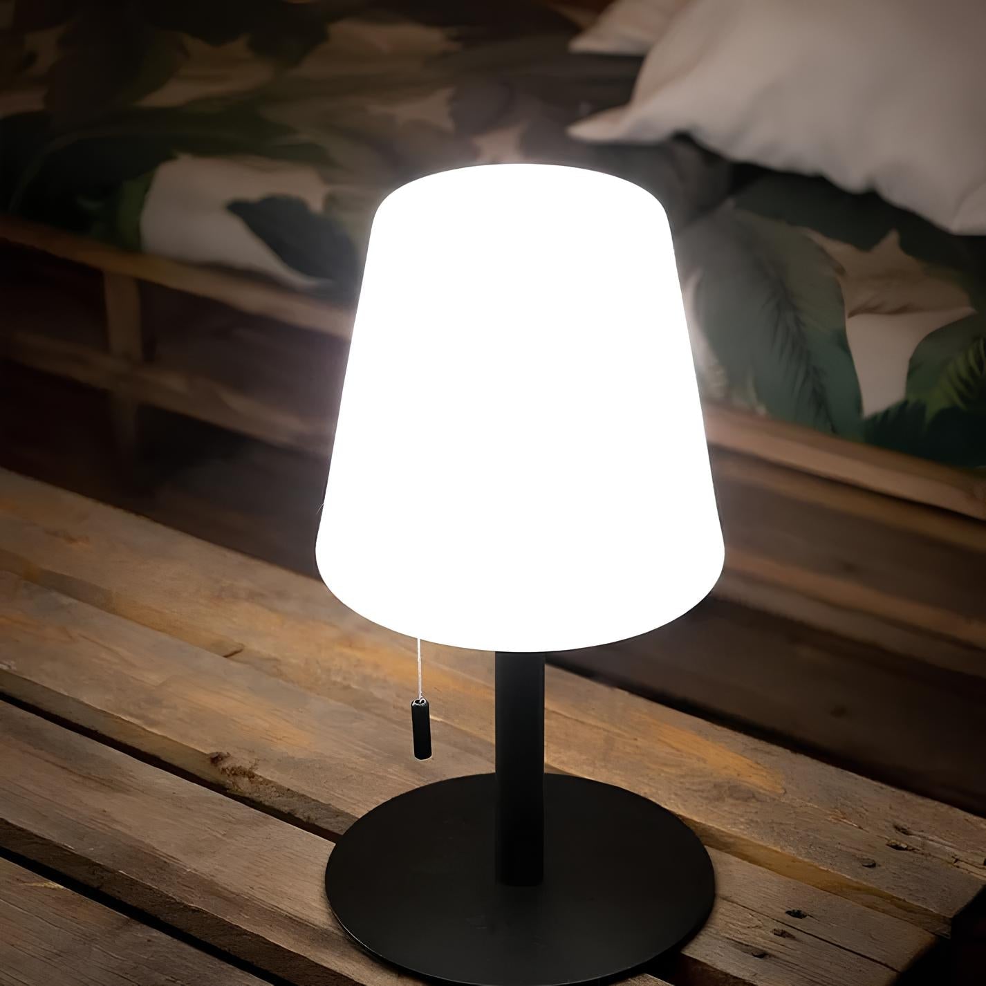 Minimalistische moderne Tischlampe
