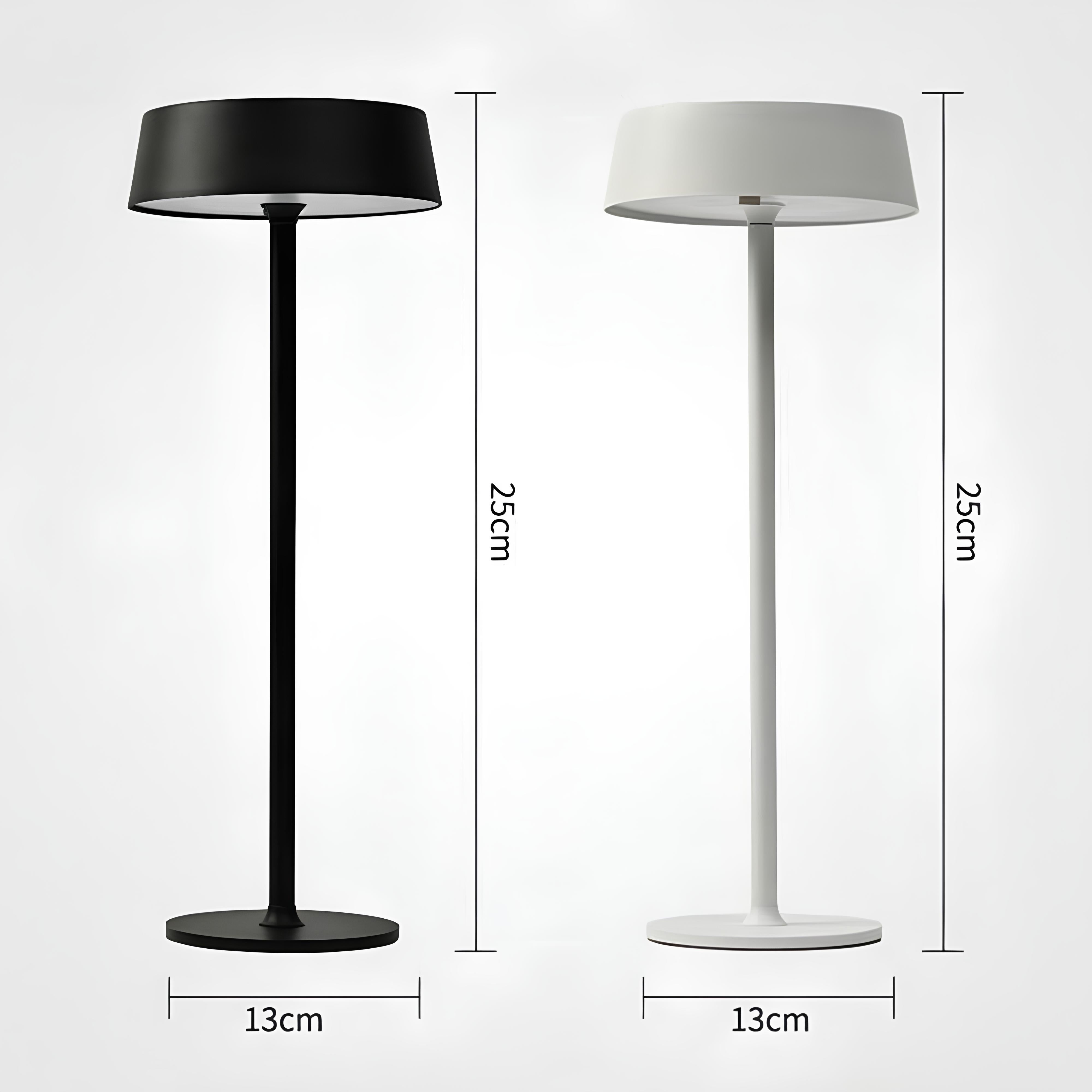 Schlanke moderne Tischlampe
