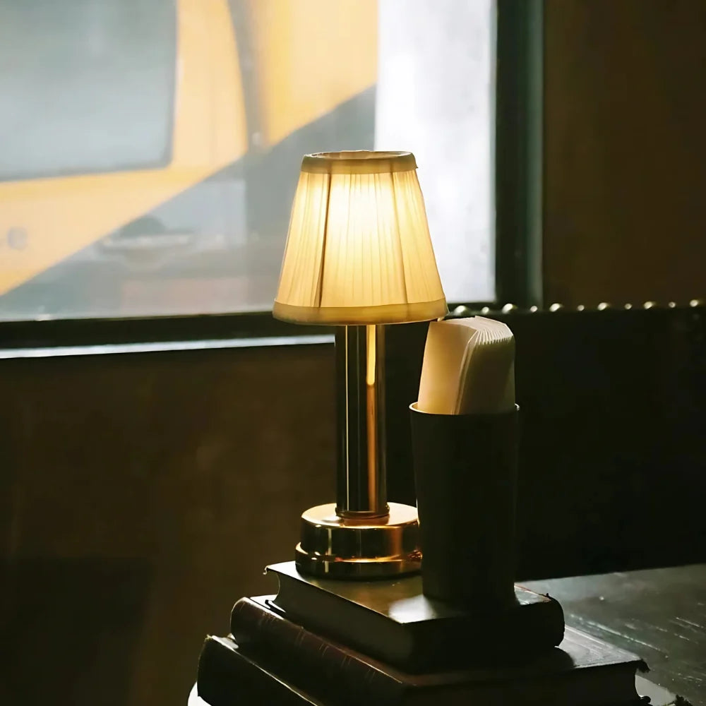 Retro-Eleganz-Tischlampe